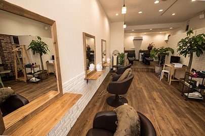 ヘアーエキュ二和向台店 店内